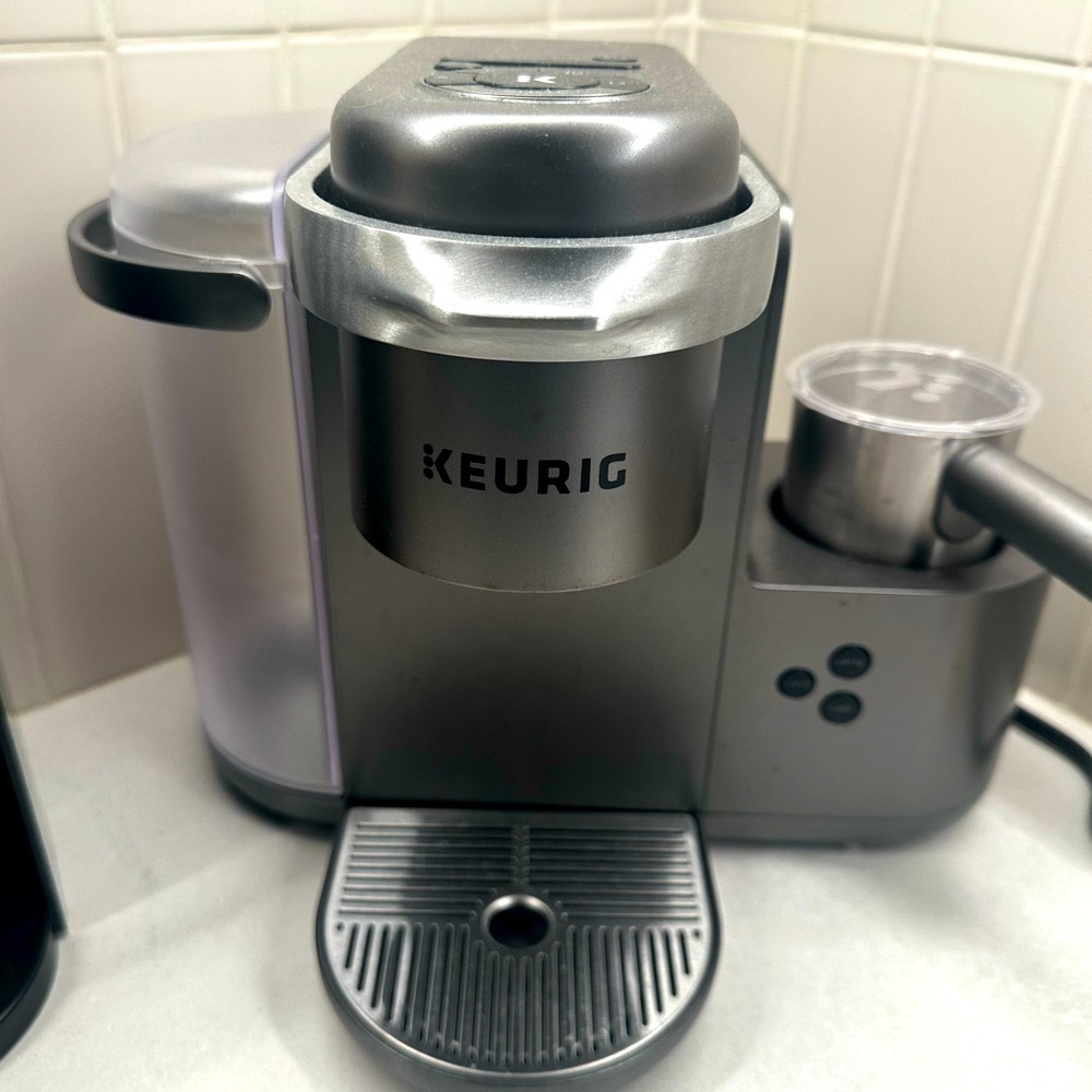 Keurig K-Café® Special Edition Single Serve Coffee Latte & Cappuccino Maker